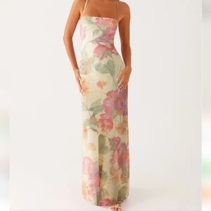 NEW‼️🌸Beautiful Floral Maxi Dress🌸